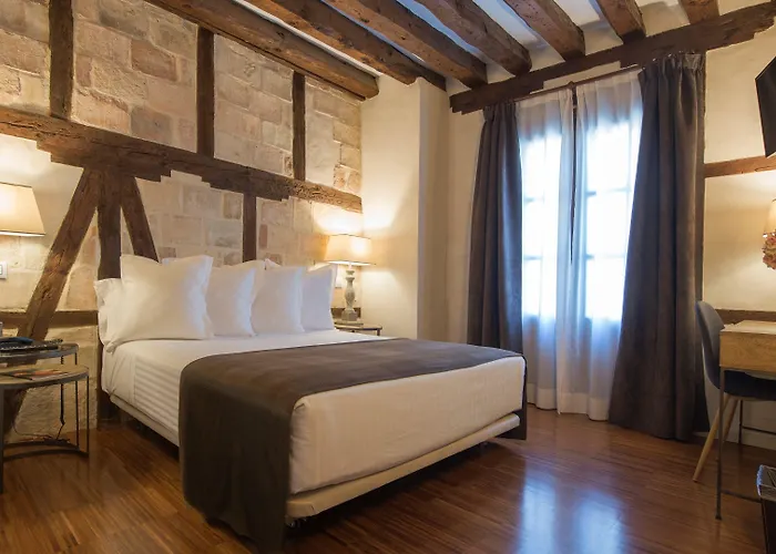 Abad Toledo